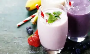 Przepisy na zdrowe koktajle, które odmienią twoją dietę w kilka minut