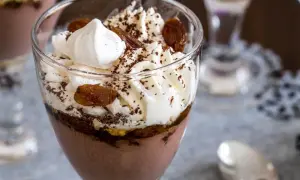 Jak zrobić pudding z budyniu – prosta receptura bez grudek