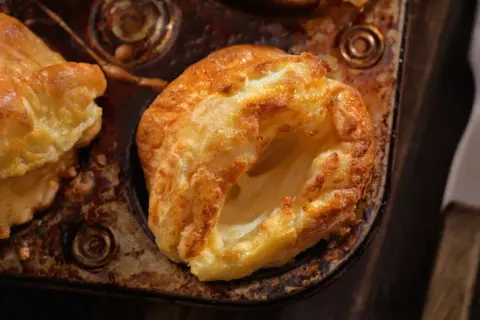 Gdzie kupić yorkshire pudding w Polsce? Sprawdź najlepsze miejsca