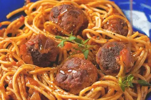 Jak zrobić wegetariańskie spaghetti w 30 minut – pyszny przepis
