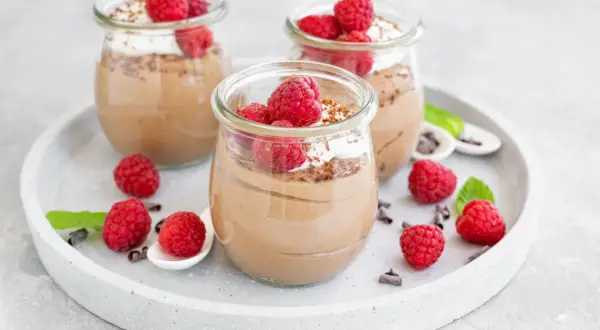 Pudding proteinowy z czym jeść, aby był smaczniejszy i zdrowszy