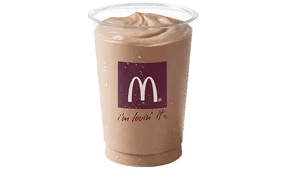 Ile kalorii ma shake czekoladowy z McDonald's? Zaskakujące wartości!