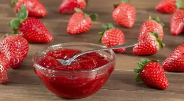 Ile kcal ma galaretka? Zaskakujące wartości kaloryczne, które musisz znać