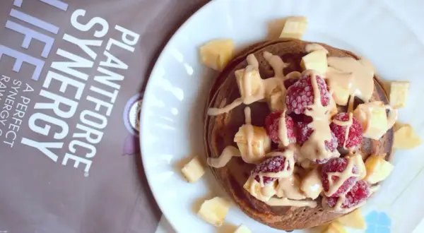 Jak zrobić proteinowe pancakes, które zachwycą smakiem i zdrowiem