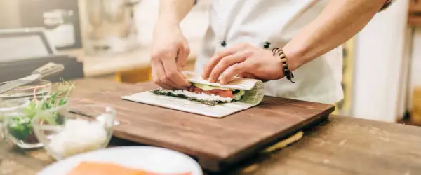 Ile kalorii ma sushi wegetariańskie? Zaskakujące wartości kaloryczne